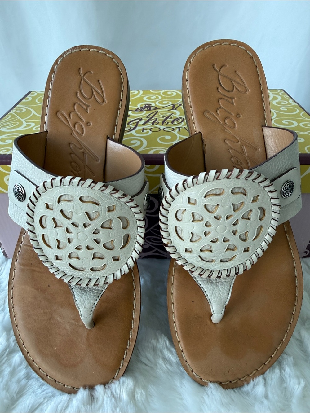 Brighton Alexa White (Tan/Cream) Sandals - Picture 5 of 9